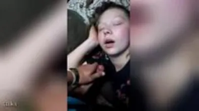 Порно видео Кончил спящей на лицо- Смотреть , скачать на телефон 